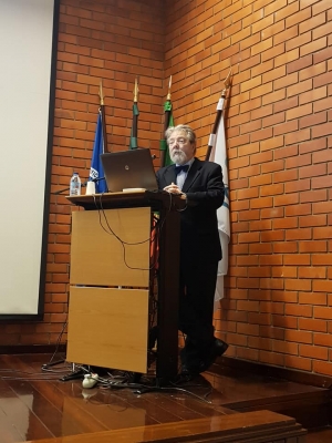 "Conversas antes do almoço"