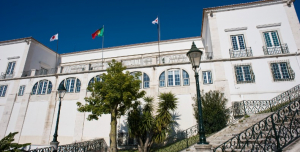 Carta aos Beneficiários do Serviço de Restabelecimento de Laços Familiares da Cruz Vermelha Portuguesa